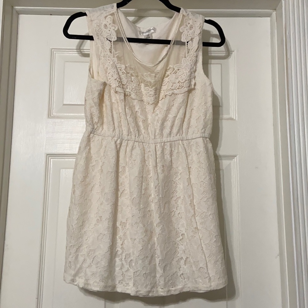 Motherhood maternity lace top. Size medium